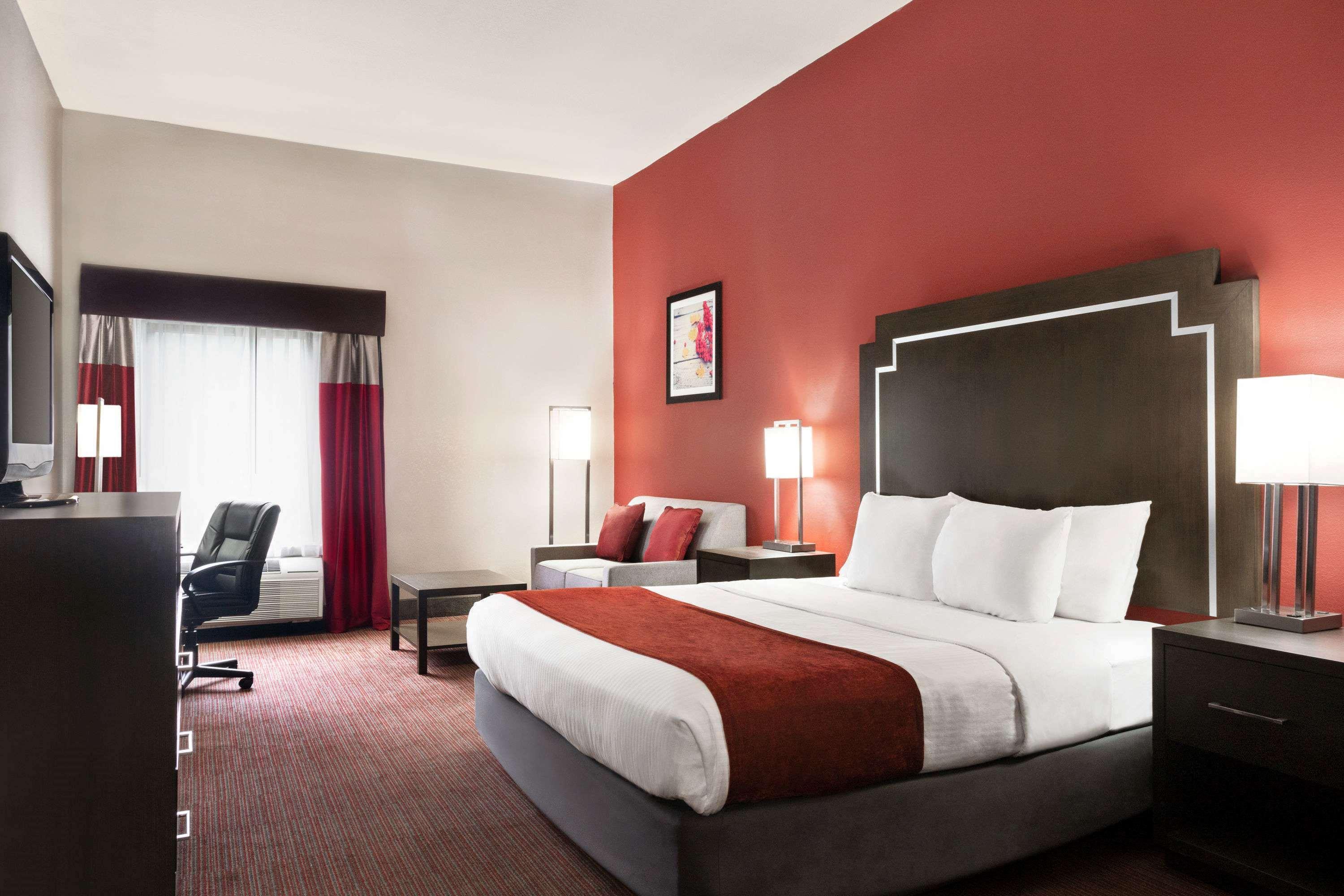 Days Inn & Suites By Wyndham Murfreesboro Buitenkant foto
