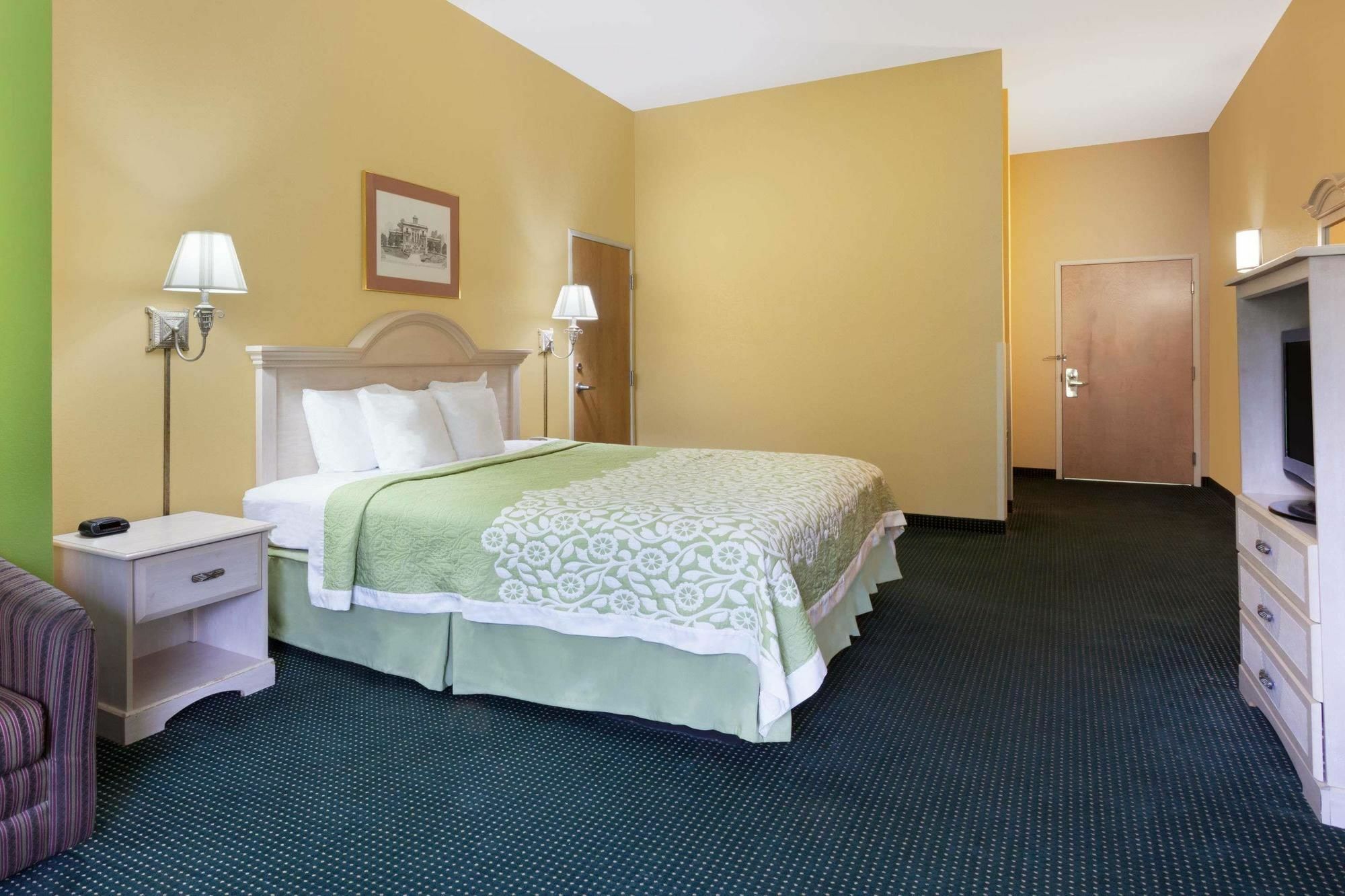 Days Inn & Suites By Wyndham Murfreesboro Buitenkant foto